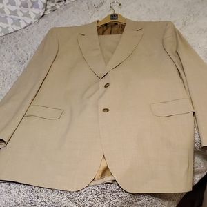 Jos A Banks men's suit size 48L